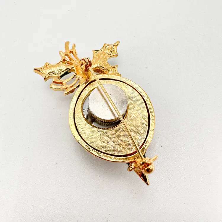 Christmas Ornament Brooch Gold Tone Lights Up Needs Battery Unbranded 2.5"L 1.25"W B25