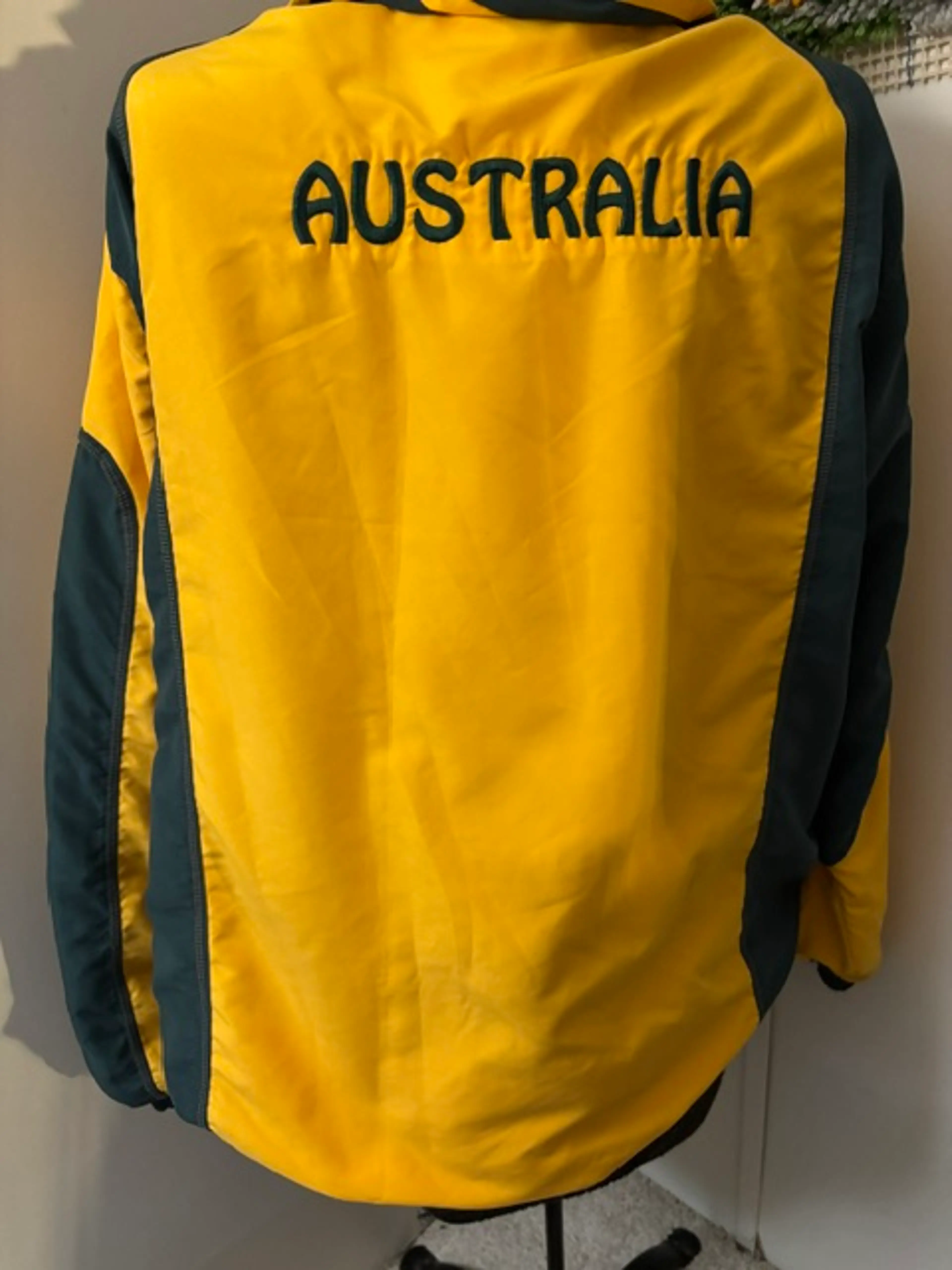 Image 4 of 4