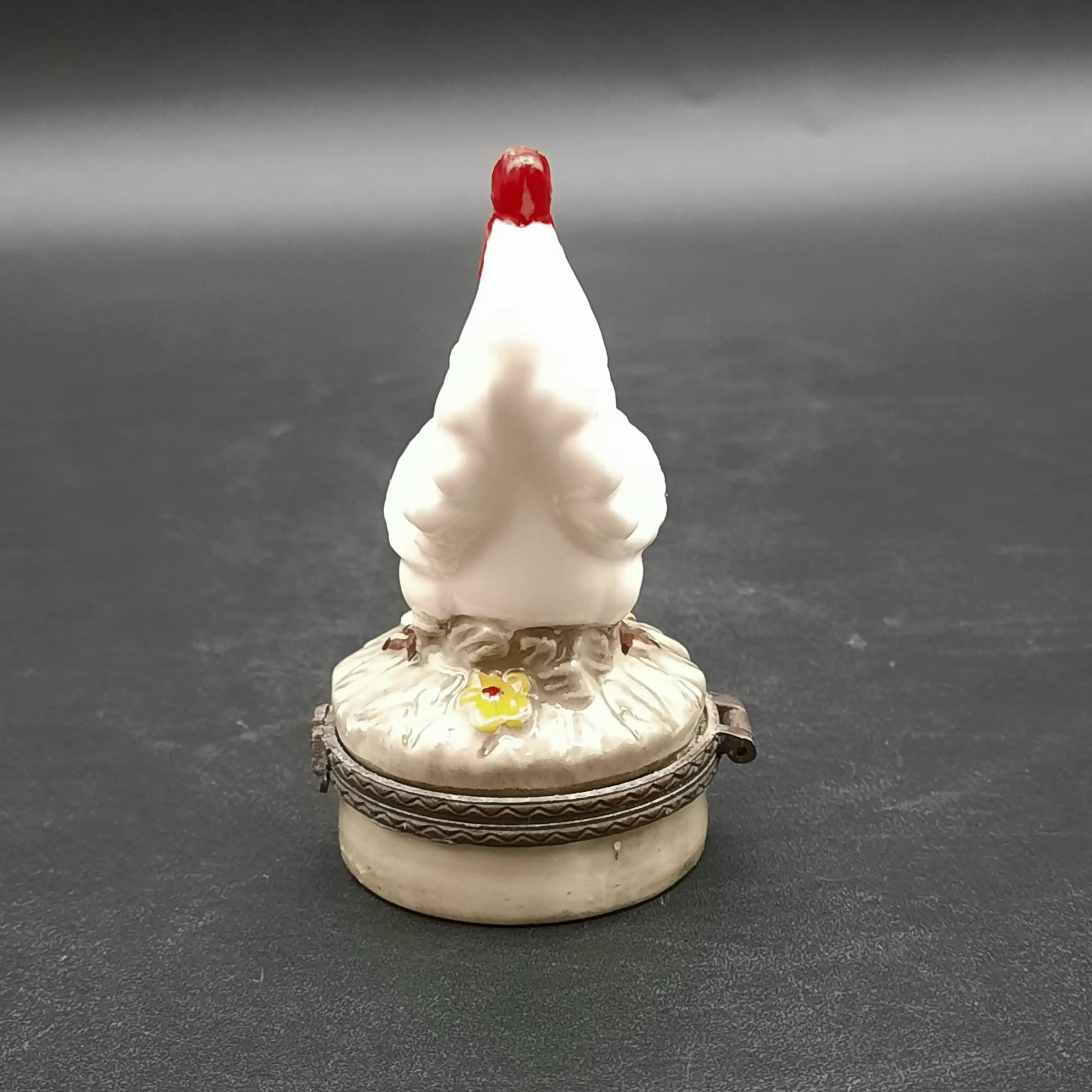 Image 4 of 9