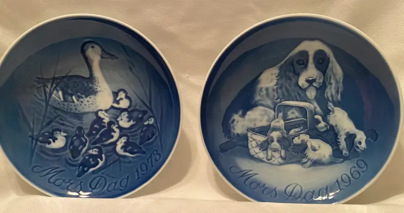 Gorgeous Vintage Royal Copenhagen Set (2) Mothers Day Plates 1969&73 B&G Denmark