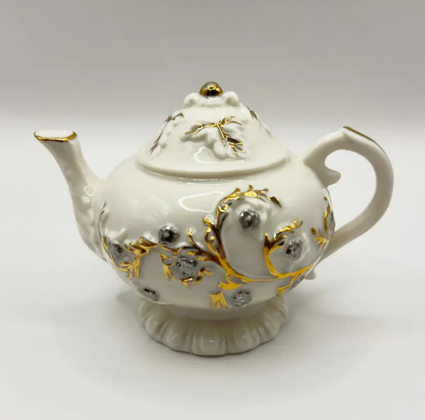 Vintage Christmas Teapot Ornament, Elegant White and Gold Ceramic, Ornate Floral Design, Unbranded