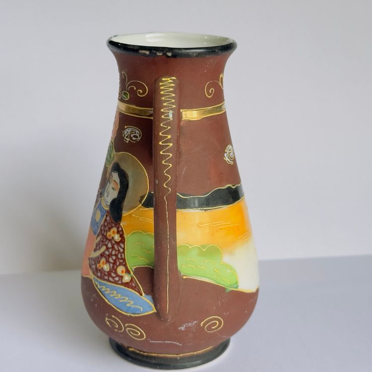 #972 Moriage Hand Painted Double Handle Porcelain Vase Vivid Colors 1950’s