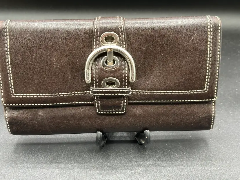 COACH SOHO BUCKLE Large MAHOGANY BROWN Leather Trifold Wallet SILVER HARDWARE