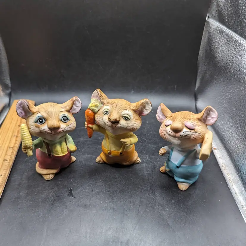 Vintage Lot of 3 Homeco Bisque Anthropomorphic Mice & Veggies.