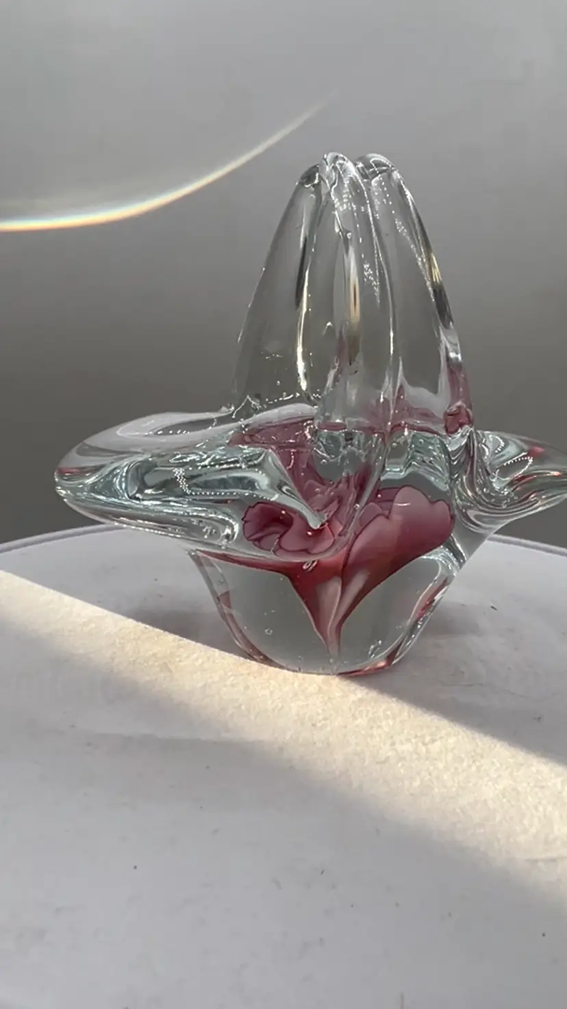 VINTAGE ART GLASS WITH PINK ROSE