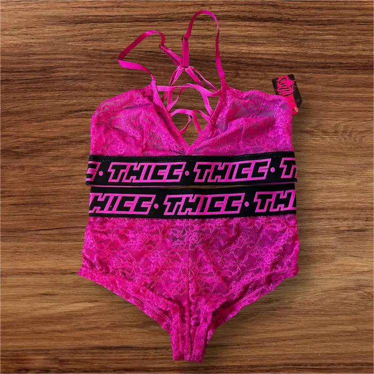 M/L “Fantasy Lingerie”Thicc Lace Bralette & Cheeky