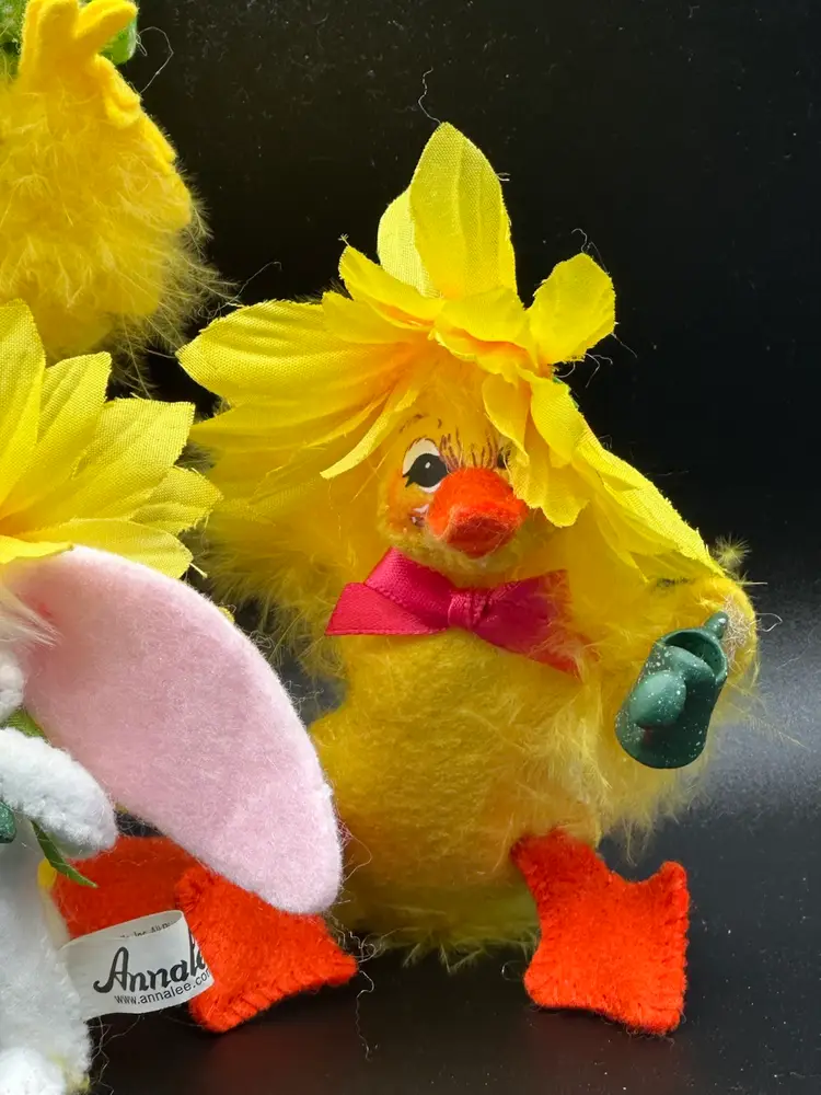 Annalee Dolls-YELLOW CHEF DUCK & Her 2 Chick & Bunny Friends Lot Of 4 Annalee Spring Time Friends