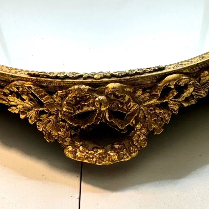 Vintage 1950’s 1960’s MCM Oval Vanity Mirror Valet Dresser Tray Gold Filigree, Hollywood Regency, Unbranded