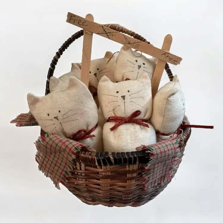 Vintage Primitive Rustic Basket Of Kittens
