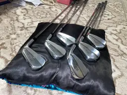 Titleist 620 MB Irons