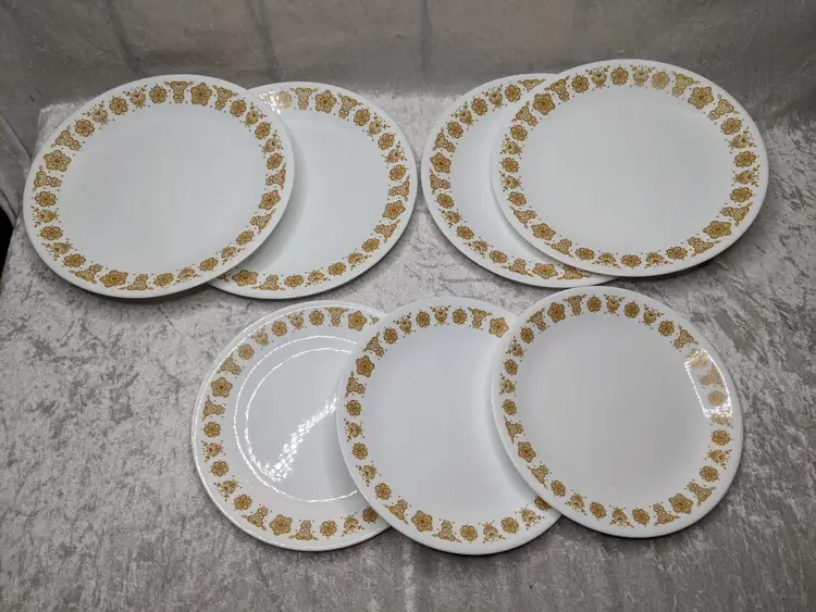 Corelle Butterfly Gold Dinnerware 10IN 4 Dinner 8.5" 3 salad Lunch Plates Vintage Livingware Made In USA 70s 80s Grandmas Kitchen Holiday