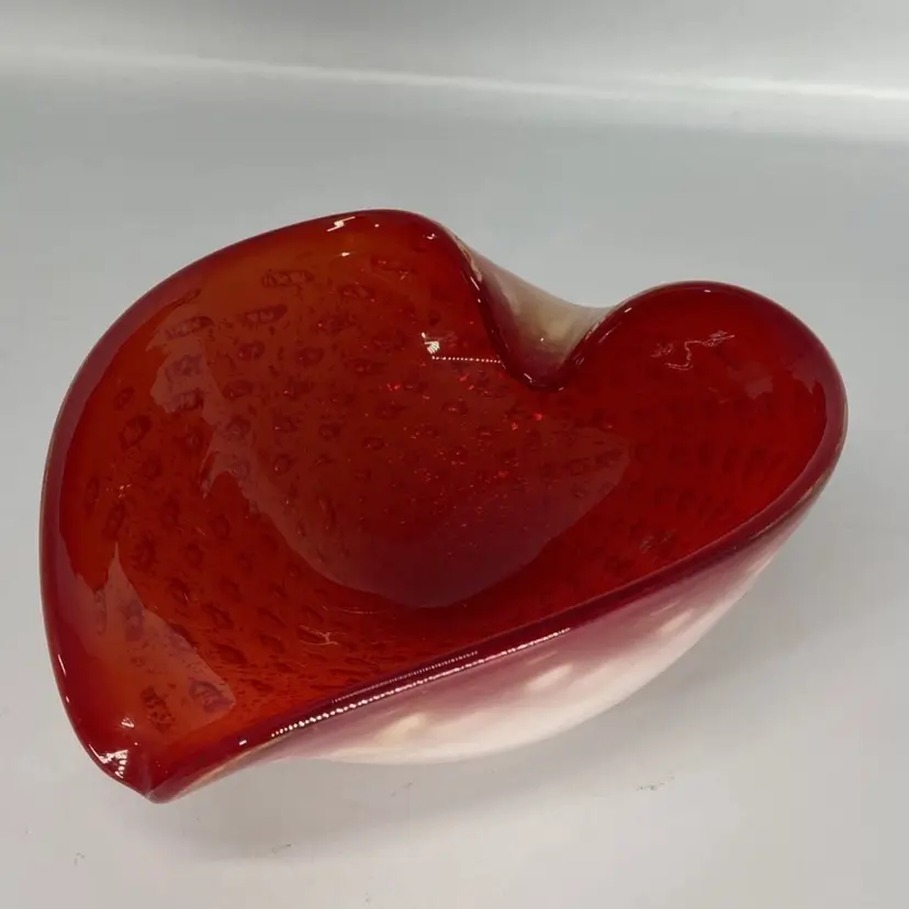 Murano red and white Opalescent heart shaped dish with bullicante and Gold aventurine flakes 5” X 5.5”