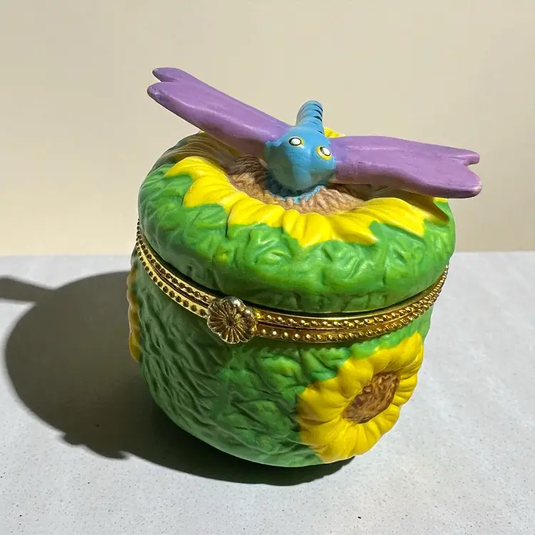 Vintage bisque, ceramic dragonfly and sunflowers hinge to trinket box 2.5" x 2.75"