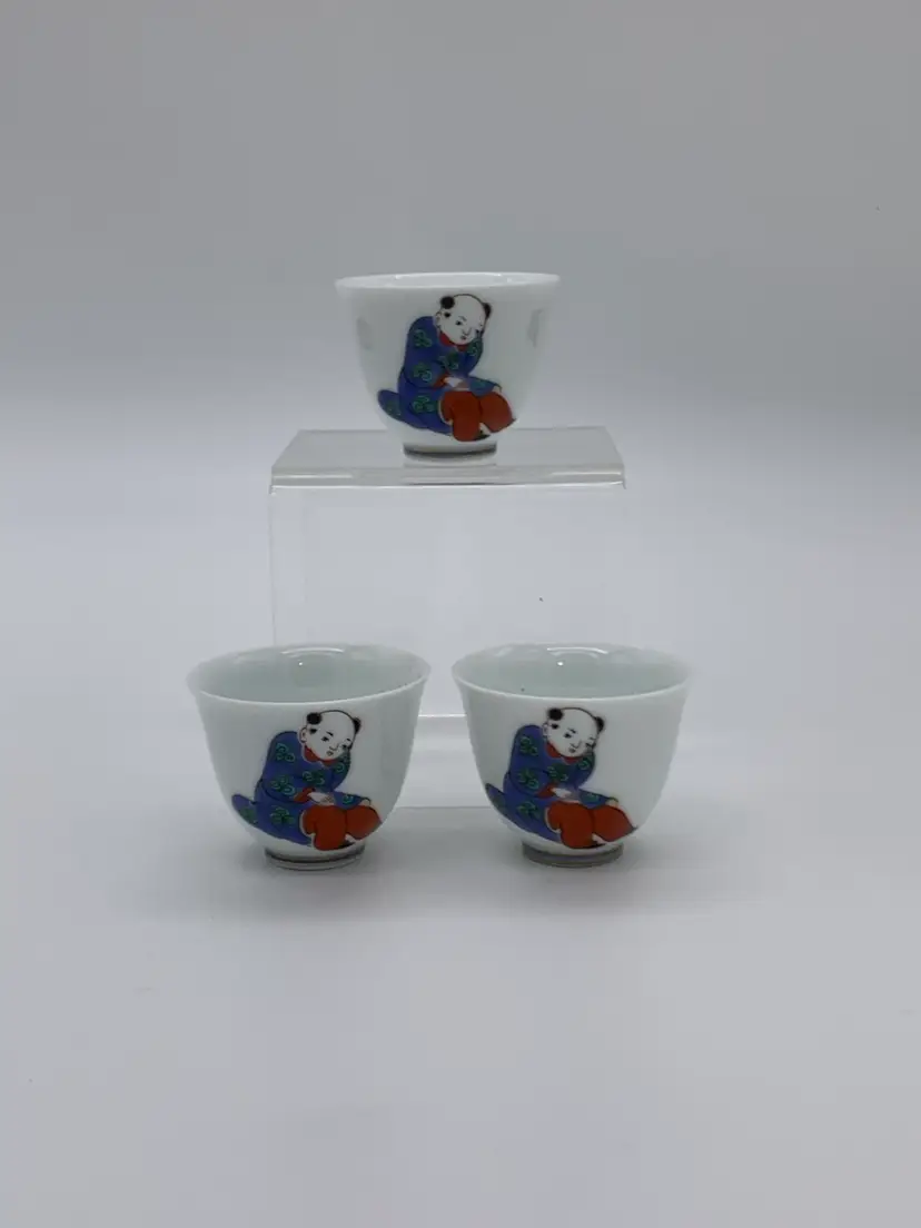 Vintage Koransha Arita Ware Small 1oz Porcelain Sake Cups Set Of 3 Karako Motif