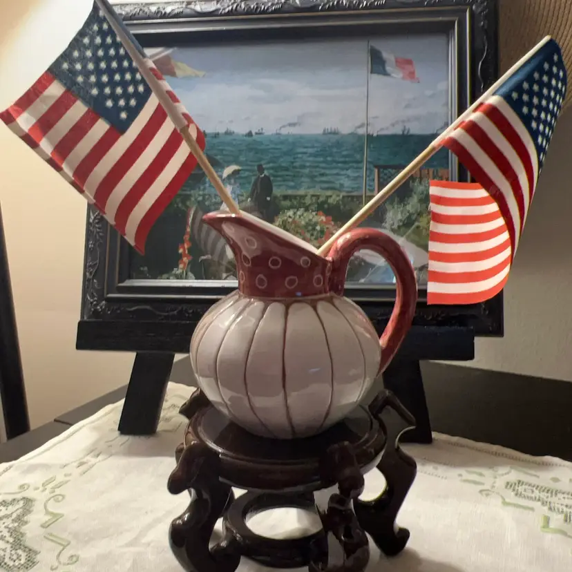 🏔️ Vintage Red White Pottery Cream Pitcher Norway 4.25”