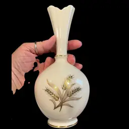 #226A Vintage Lenox Porcelain USA 1970's Golden Wheat on Ivory Bud Vase 8" w/Bulbous Base