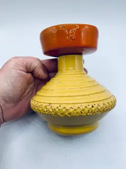 The Timeless Table: Vintage Pottery Collections