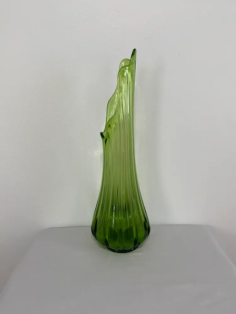 LE Smith green ribbed swung vase