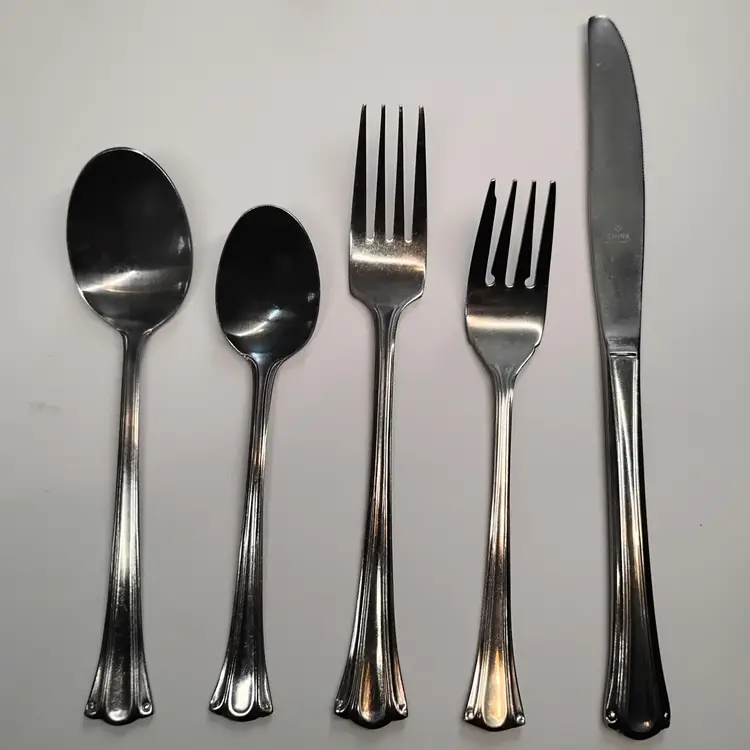 Northland VOLTAIRE Stainless Flatware Glossy 60 Piece Set Oneida Service For 10