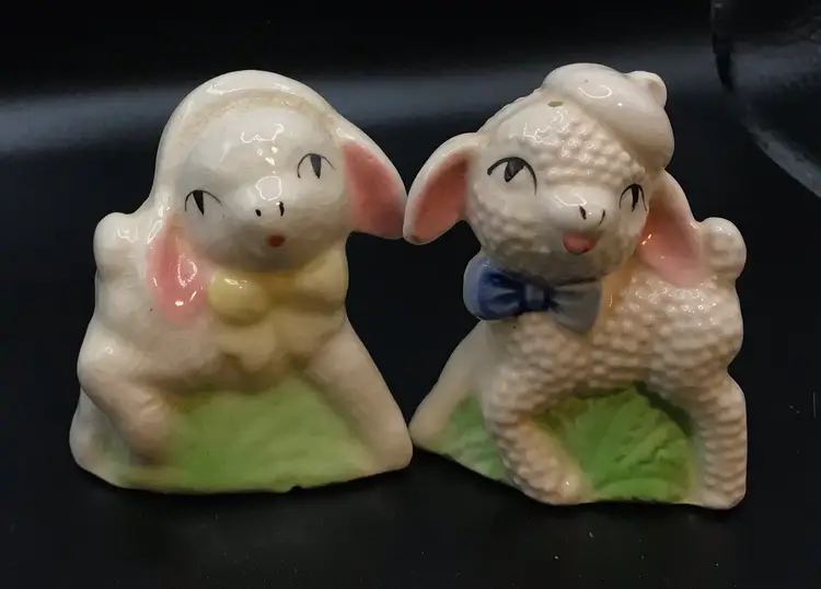 Vintage Lamb Salt And Pepper Shakers/ Figurines