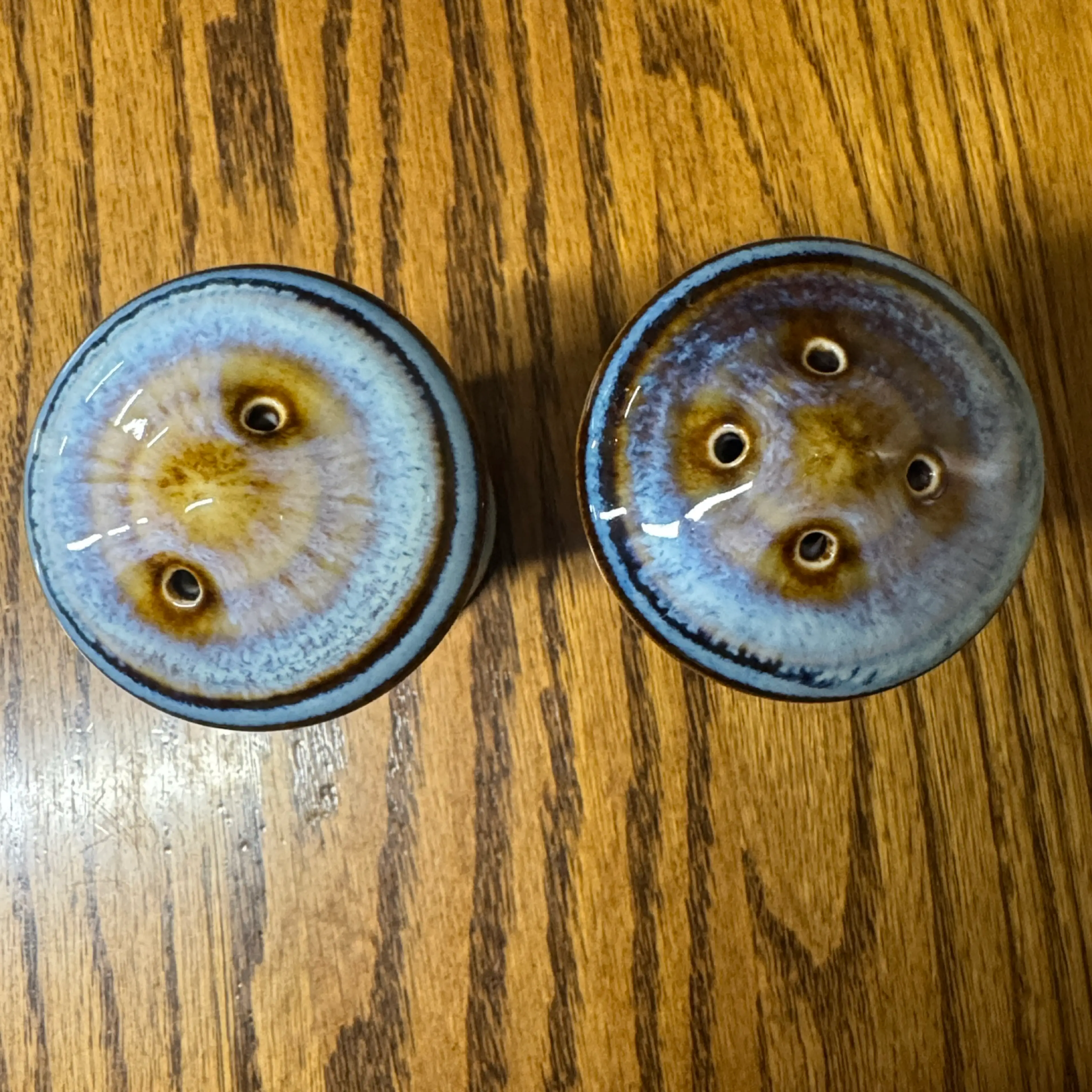 Image 2 of 6