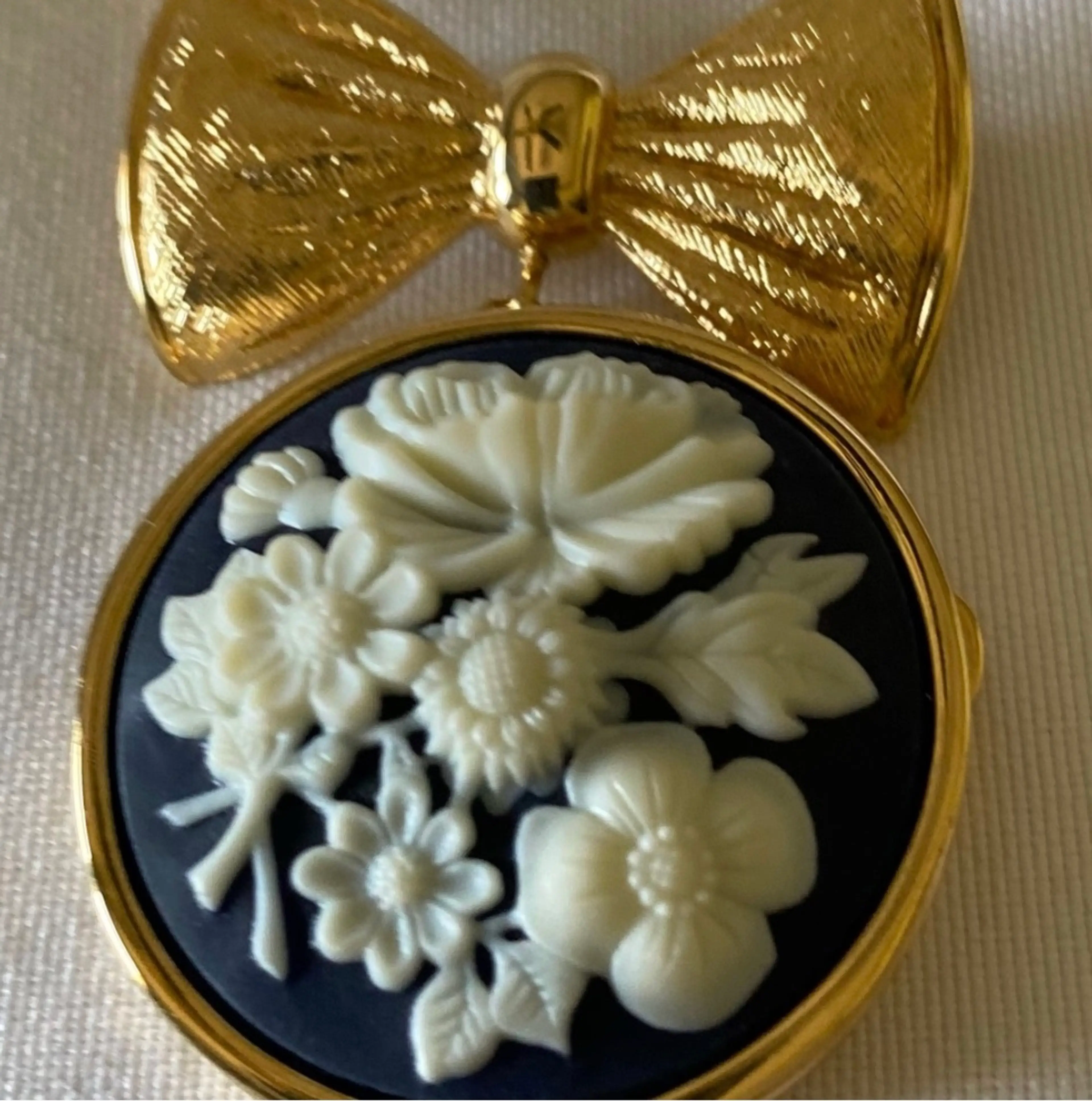 Image 4 of 8