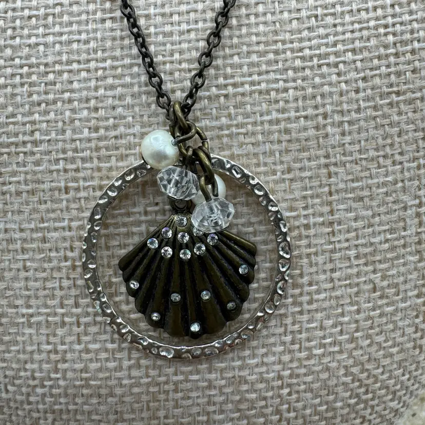 Vintage Avon Bronze Tone Genuine Freshwater Pearl & Rhinestone Necklace