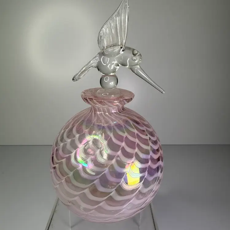 VINTAGE ROYAL LIMITED CRYSTAL PINK SWIRL PERFUME BOTTLE W/HUMMINGBIRD STOPPER