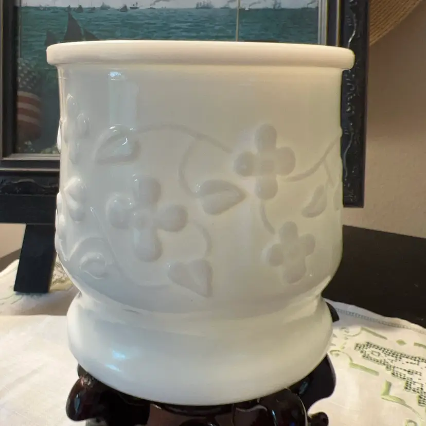 Vintage Milk Glass Planter Pot Vase Leaf and Flower Pattern 4.5” x 4.5”