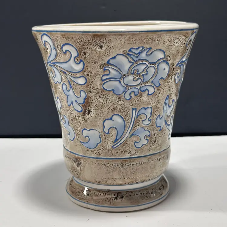 #1460 Raised Relief Blue Leaf Designed Ceramic Vase