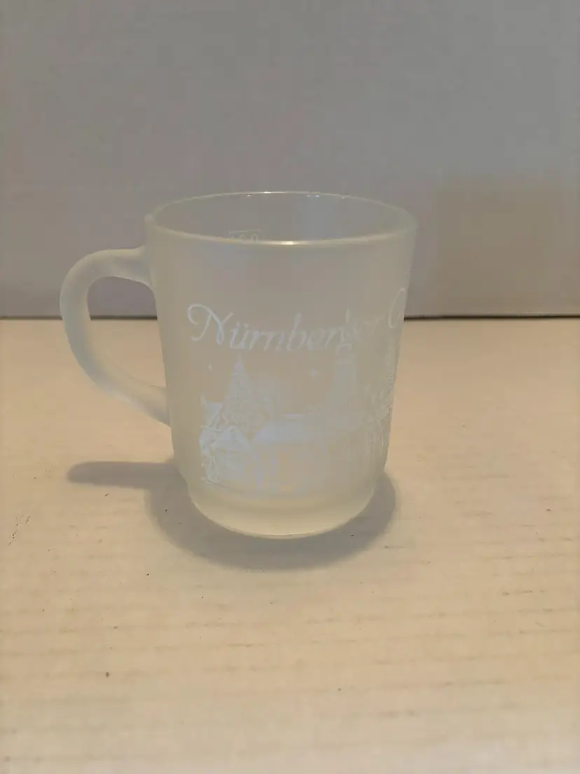 Vintage Nurnberger Christkindlesmart Glass Mug Frosted Christmas Duralex 0.21 lr