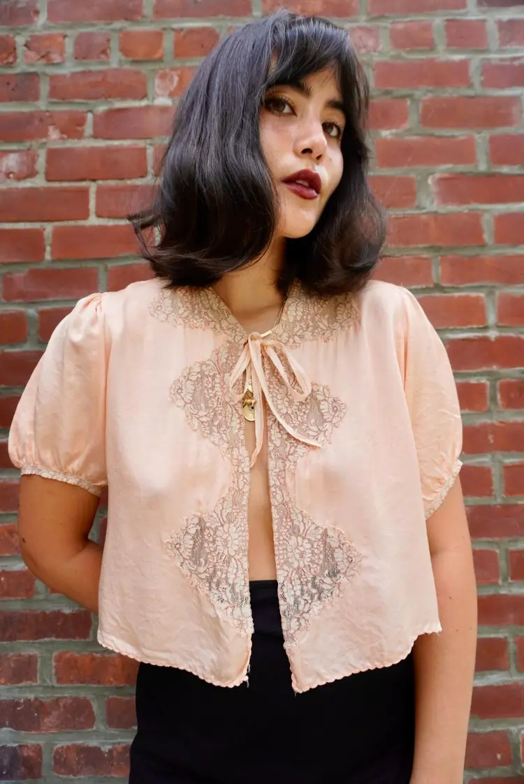 40's Peach Silk & Lace Bed Jacket, S-M