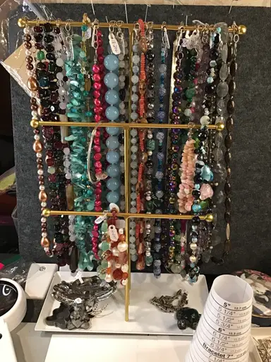 Stone jewelry pop up show! Necklaces and bracelets