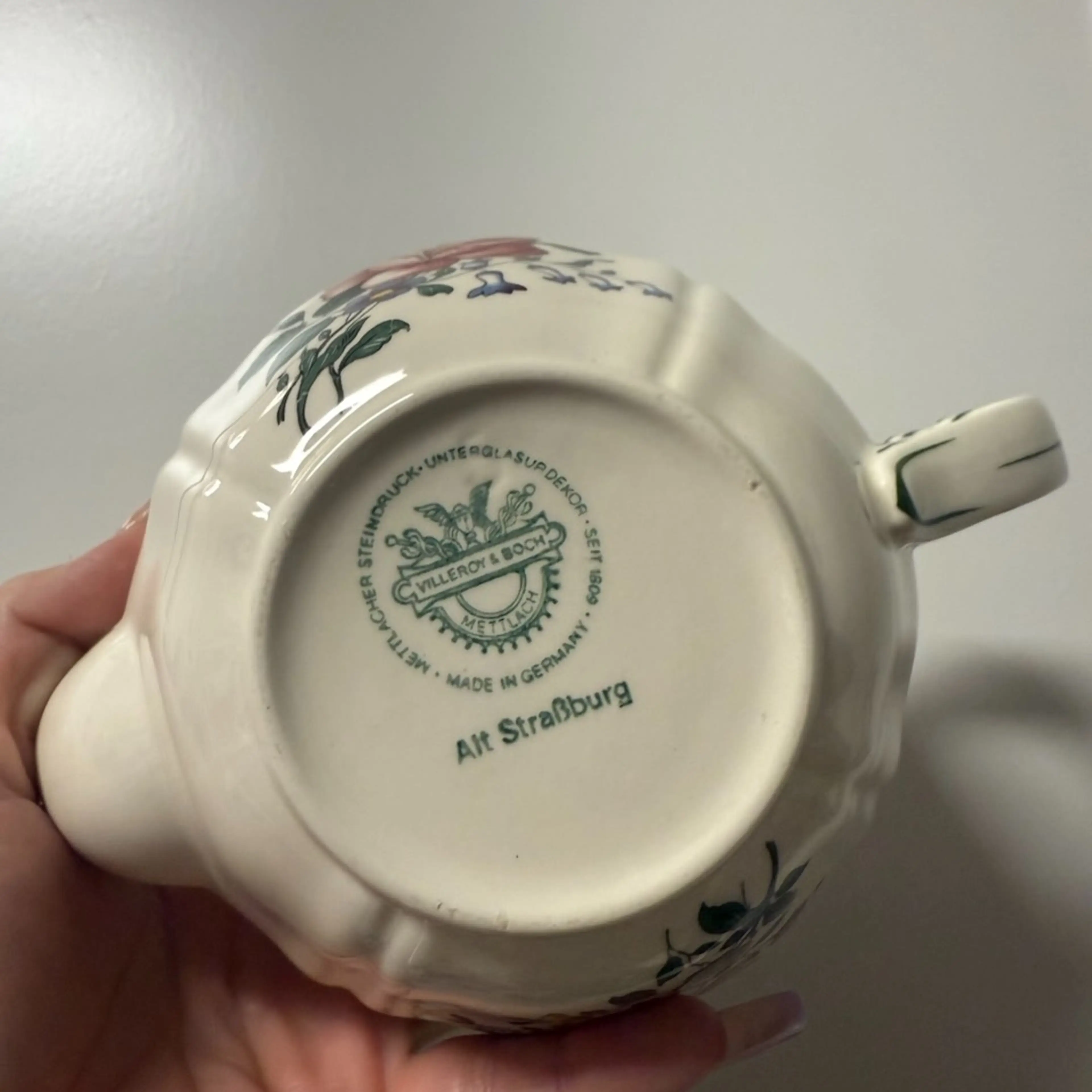 Image 2 of 2
