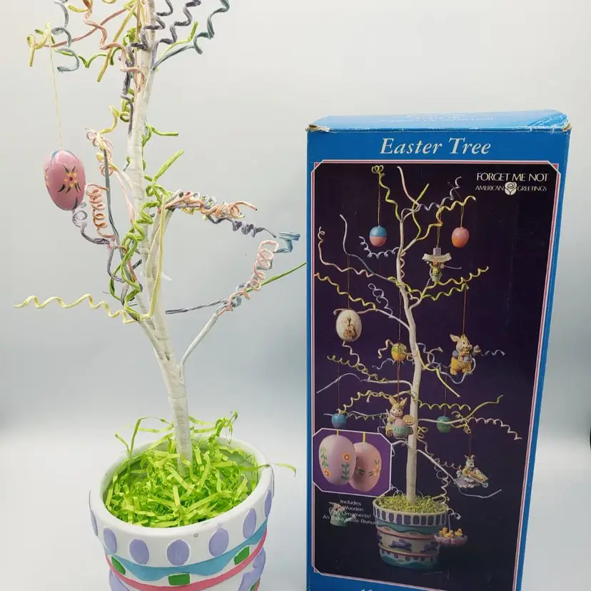 Vintage Easter Tree American Greetings Forget Me Not Spring Decor IOB EC 1990's. This sweet, retro tree stands 16" tall.