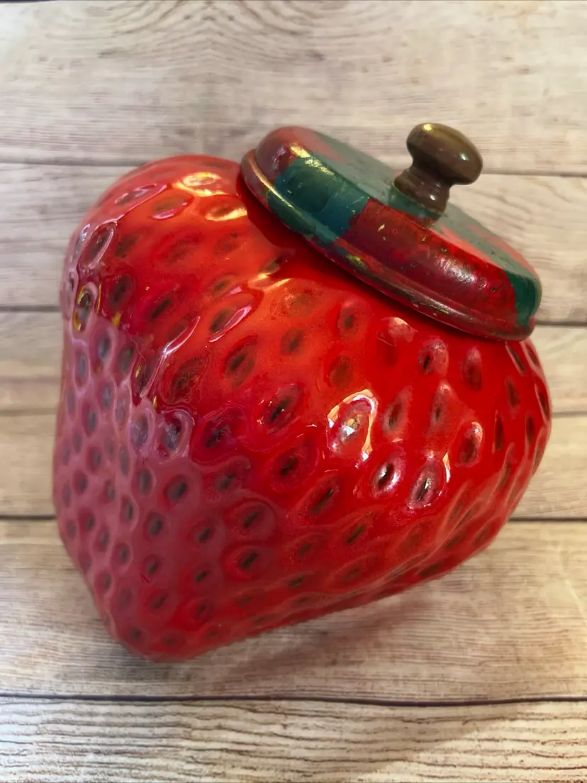 Vtg Ceramic Strawberry Canister Cookie Jar Handpainted Wooden Lid Hobbyist 9x8”