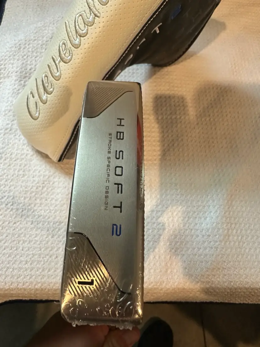New In Plastic Cleveland HB Soft 2 #1 35” RH Putter