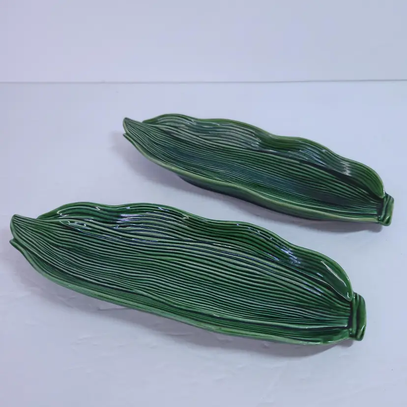 Set of 2 Vintage Cemar 789 California Pottery Green Corn Husk Plate 9.5" x 3"