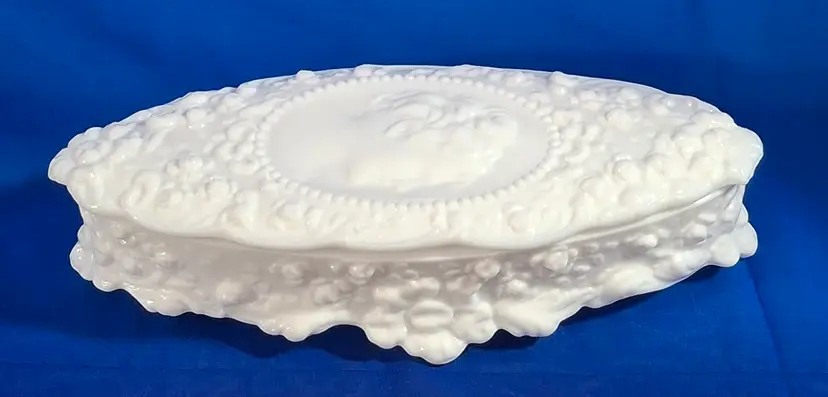 Vintage Fostoria Jenny Lind Milk Glass Glove Box