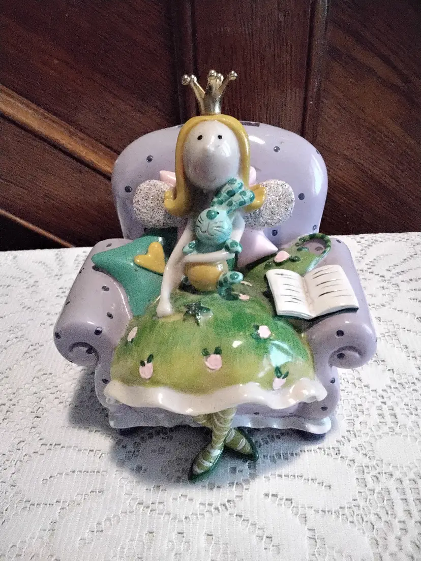Bedtime Bookworm Crowned Fairy Princess Coin Bank By King Max