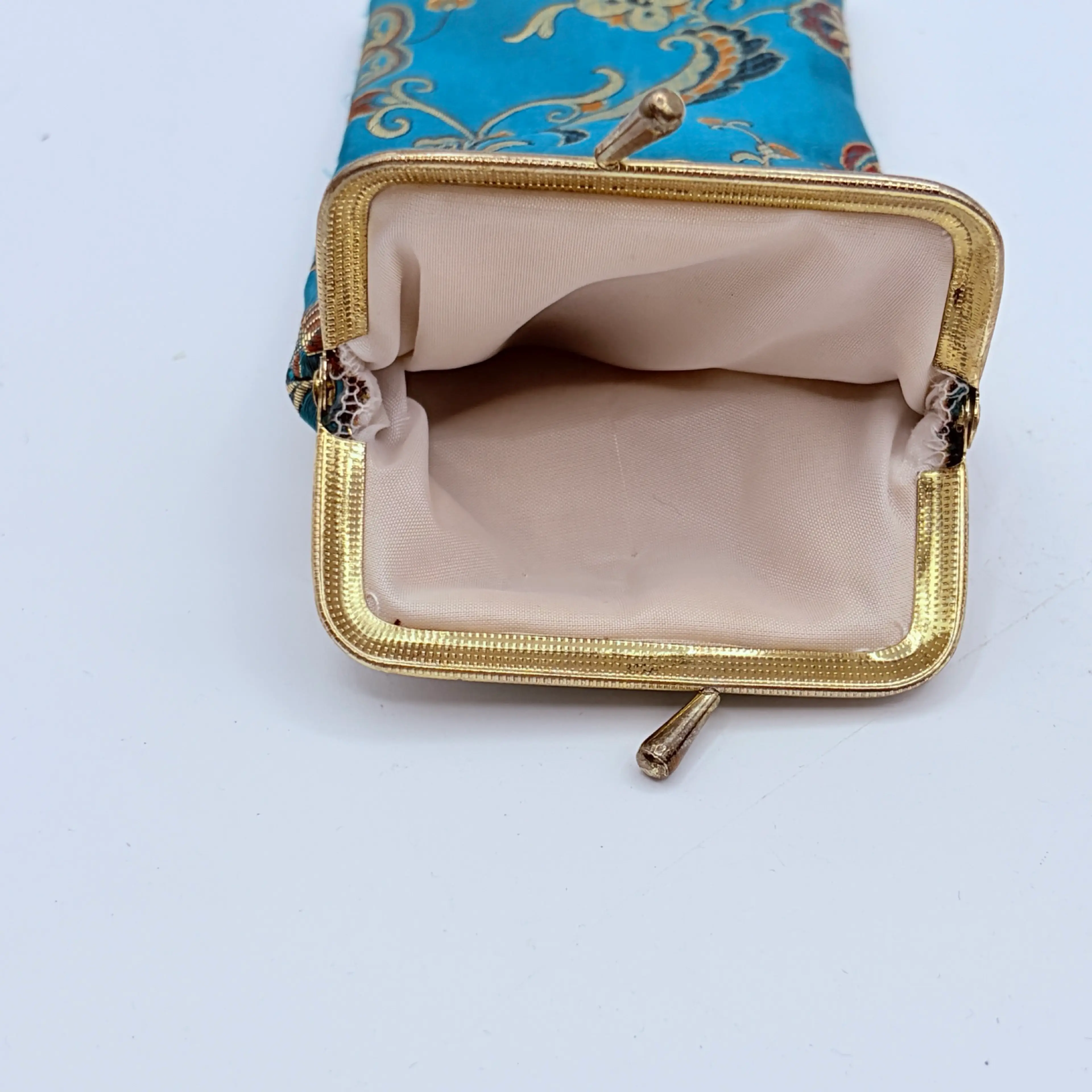 Image 3 of 3