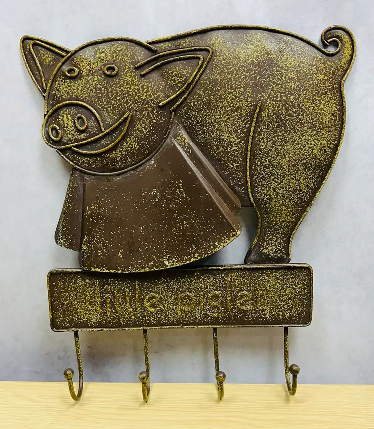 Vintage Pig Metal Key holder