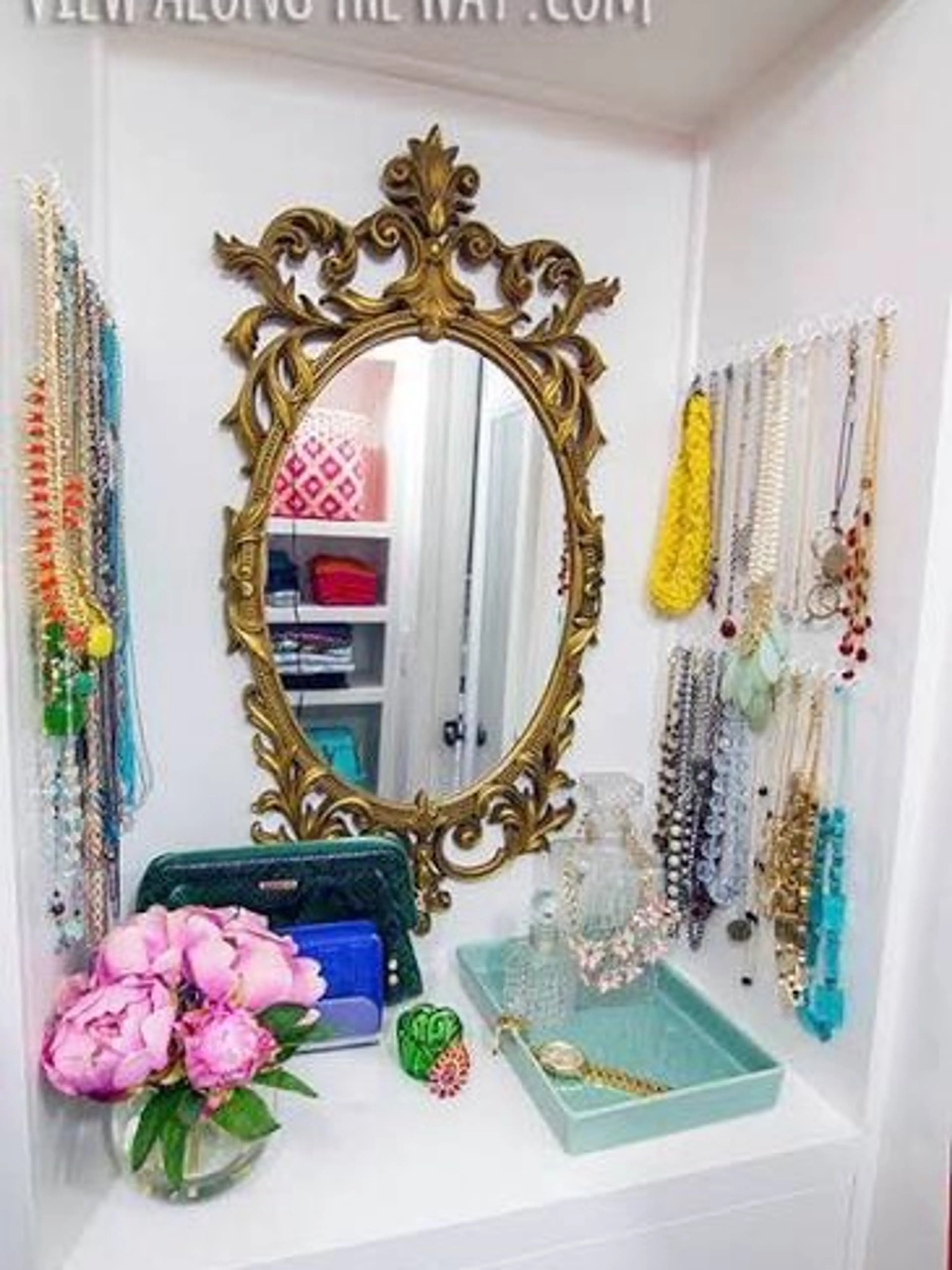 Jewelry Organization And Display Show 