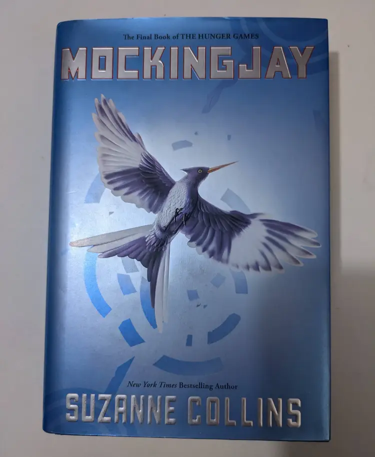 The Hunger Games: Mockingjay - Suzanne Collins (Hardcover)