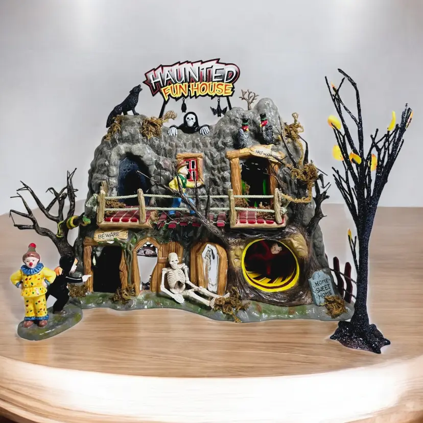Dept 56 Halloween Haunted Fun House 55094 Boy Spins In Tunnel Lights Up READ