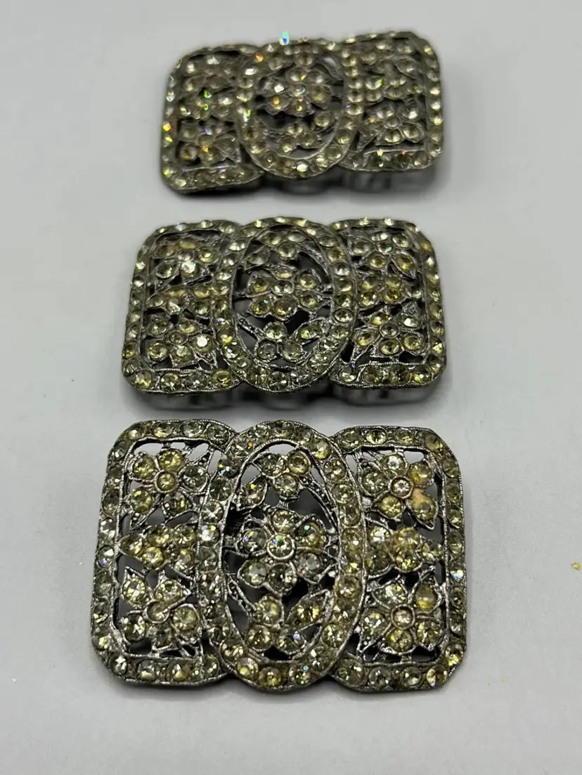 Vntg Pot Metal Shoe Clips Substantial Clear Rhinestone/Crystals Floral Set of 3