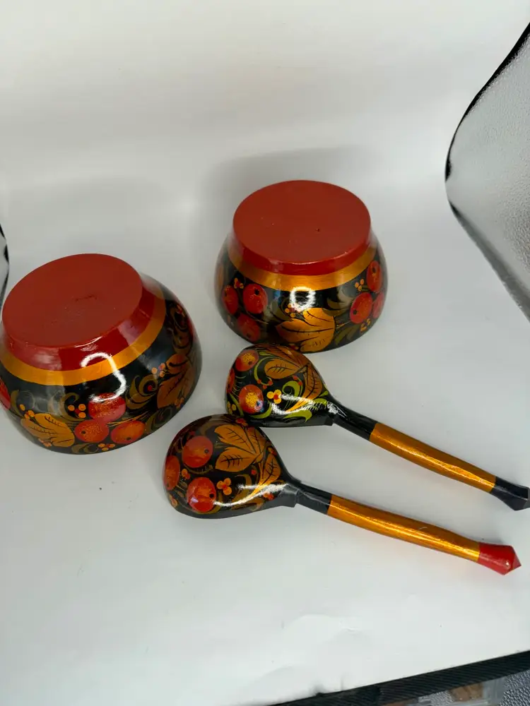 VINTAGE Russian (USSR) Khokhloma Hand Painted Lacquer Wooden Bowls And Spoons (2)
