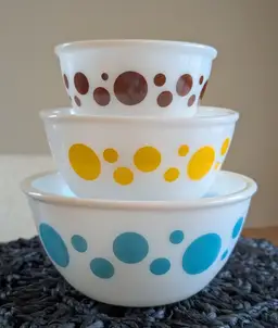 Hazel Atlas Polka Dot Nesting Bowls
