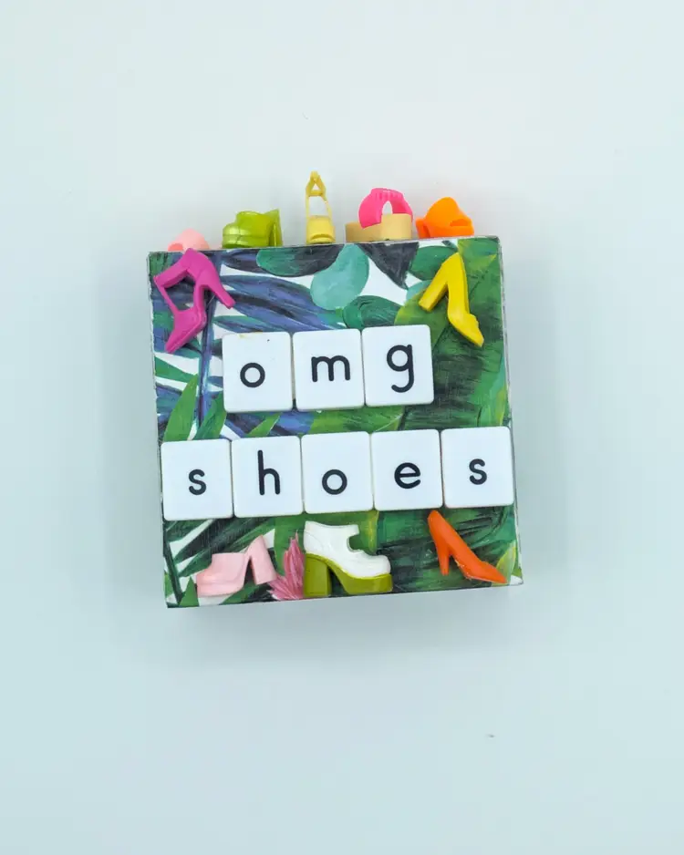 "OMG Shoes" Mini Floral Art Block