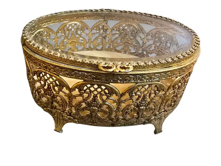 Vintage Jewelry Footed Casket (A9468)
